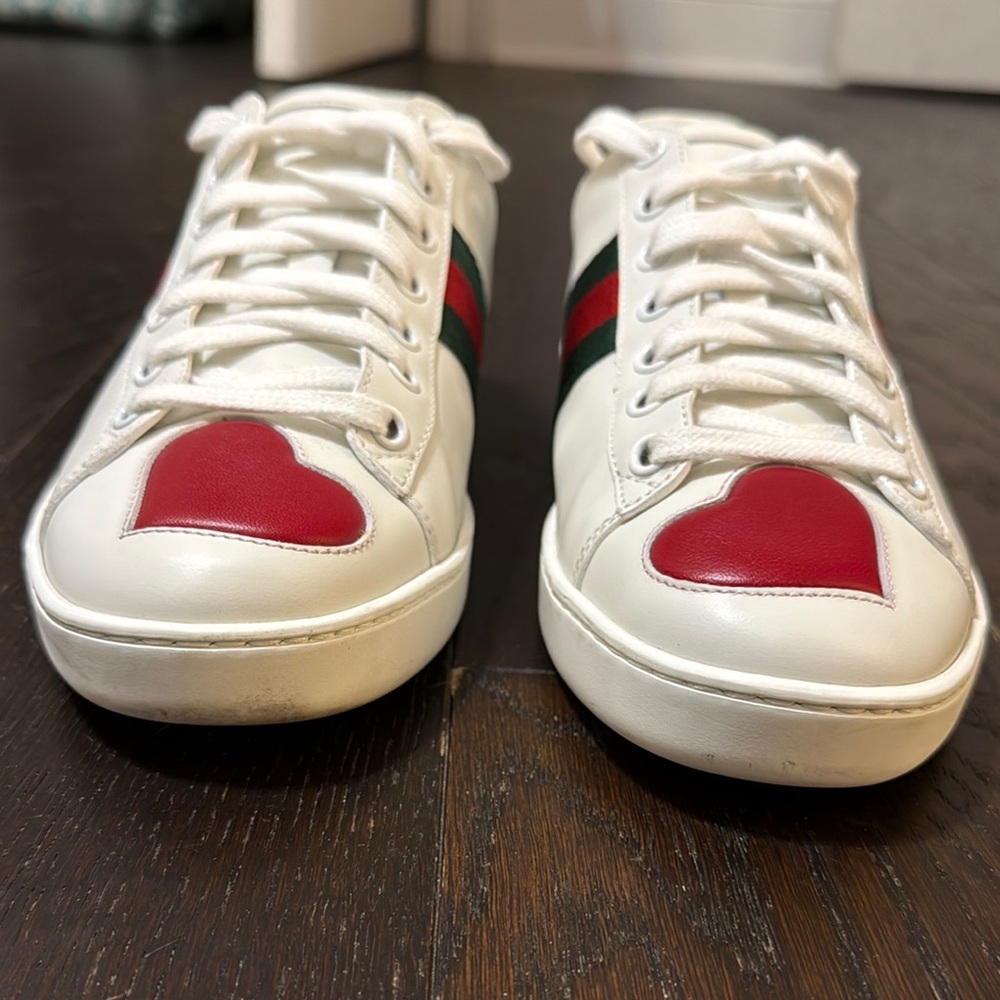 Gucci Ace White Sneakers with Red Heart Detail - Picture 5 of 12